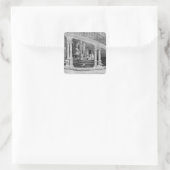 Brunnen unter der Treppe des Hotels de Quadratischer Aufkleber (Tasche)