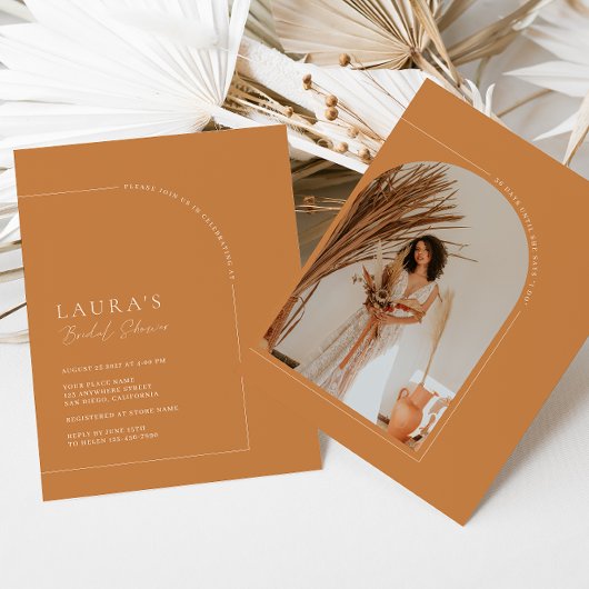Brunt Orange Minimalistisch Arch Foto Brautparty Einladung