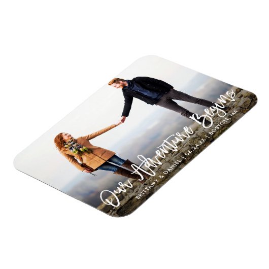 Brush Script Adventure Save the Date Foto Magnet (Linke Seite)