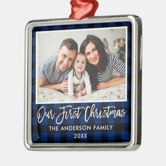 Brush Script Blue Kariert Family Erster Weihnachts Ornament Aus Metall (Links)