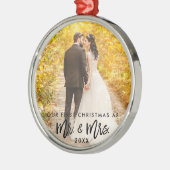 Brush Script Erste Weihnachtszeit Mr. & Mrs. Weddi Ornament Aus Metall (Links)