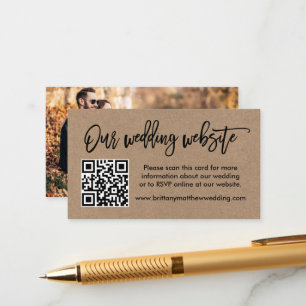 Brush Script Kraft Wedding Website QR Foto Begleitkarte