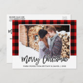 Brush Script Red Kariert Couple Foto Christmas Postkarte (Vorne/Hinten)