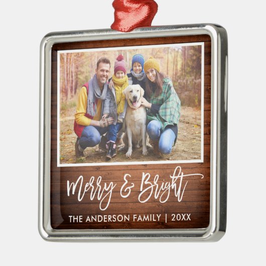 Brush Script Rustic Wood Merry and Bright Family Ornament Aus Metall (Links)