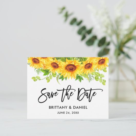 Brush Script Sonnenblumen Save the Date Postkarte (Stehend Vorderseite)