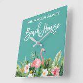 Brush Script Tropical Floral Family Beach House Quadratische Wanduhr (Winkel)