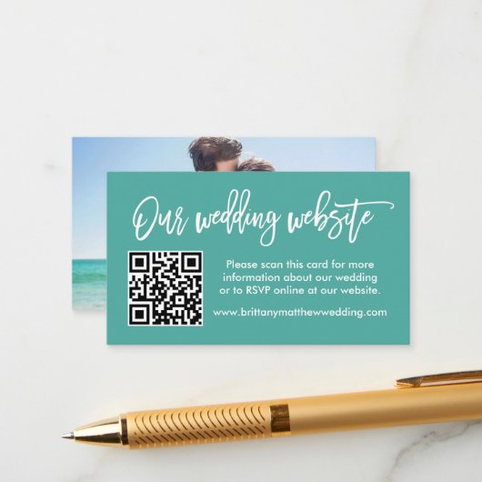 Brush Script Wedding Website QR Foto Aquamarin Begleitkarte (Vorderseite/Rückseite Beispiel)