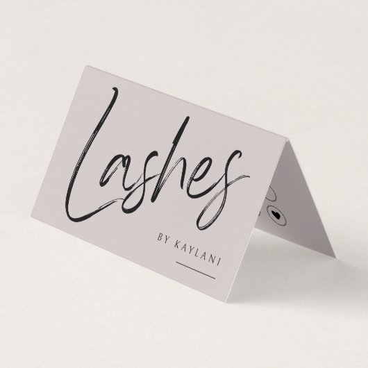 Brush Script Wimpern gefaltete Geschäfts- und Treu Visitenkarten (Vorderseite)