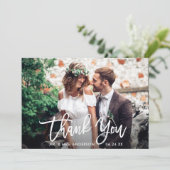 Brush Script Wood Wedding Foto Danke Karte (Stehend Vorderseite)