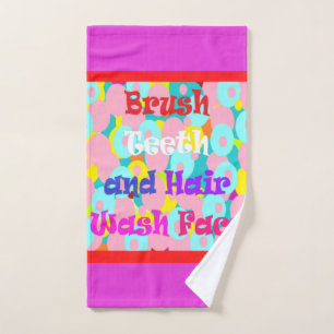Brush Teeth und Haar waschen Sie Ihr Gesicht schön Handtuch