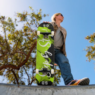 Brushy Green Black Skateboard