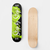 Brushy Green Black Skateboard (Vorderseite)
