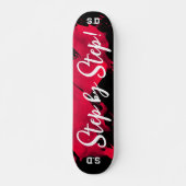 Brushy Red Black Skateboard (Vorne)