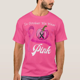 Brustkrebs-Bewusstsein im Oktober tragen wir rosa  T-Shirt