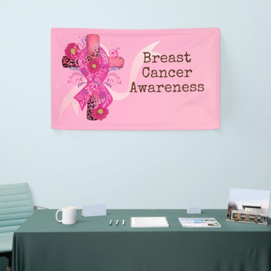 Brustkrebs-Bewusstsein mit rosa Band Banner (Messeveranstaltung)