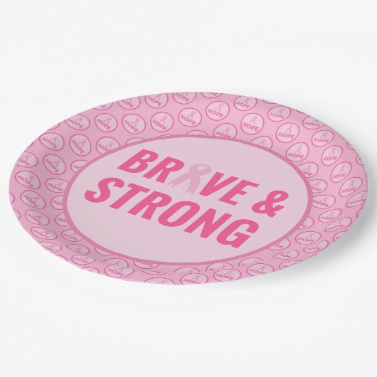 Brustkrebs-Bewusstsein mit rosa Band Pappteller (Schrägansicht)