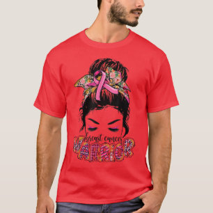 Brustkrebs Krieg rosa Messy Bun Hair Frauen T-Shirt