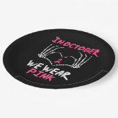 Brustkrebs Skelett Handherz Wir tragen Frauen Pappteller (Schrägansicht)