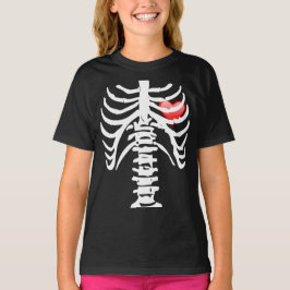 Brustradiographie-rotes Herz mit Knochen-T - Shirt
