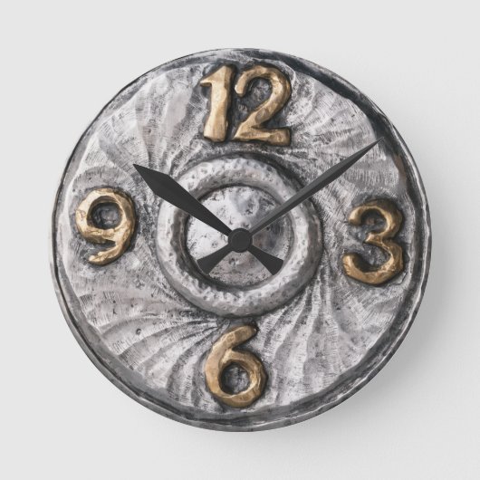 Brutalist Retro Studio Silber Style Zifferblatt Runde Wanduhr (Vorderseite)