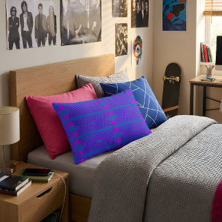 Brutalist Waves: Supreme Blue & Flourescent Purple Dekokissen