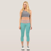 Bubblegum Pink Paint Spritzer Pattern Capri Leggings (Vorderseite)