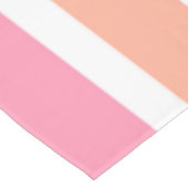 Bubblegum Regenbogen und weiße Streifen Tischdecke (Schrägansicht)