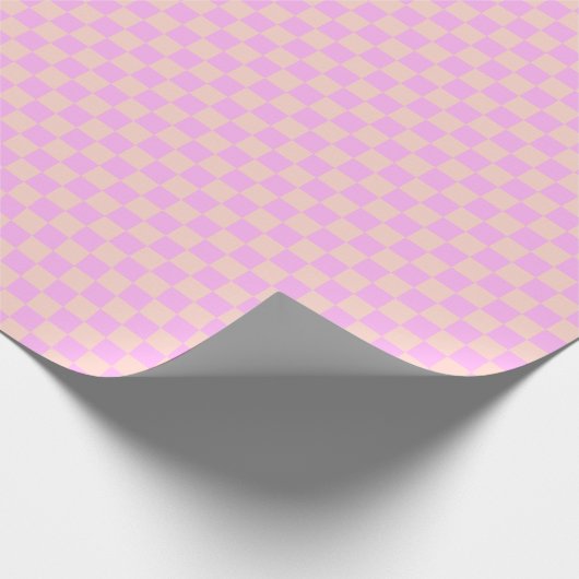 Bubblegum & Soft Peach Checkerboard Geschenkpapier (Ecke)