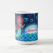 Bubbly Mermaid in Green and Blue in Monlit Ocean Kaffeetasse (Mittel)