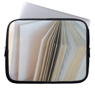 Buch 3 laptopschutzhülle
