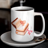 Buch Ästhetik mit Herzkarte und Liebe Kaffeetasse