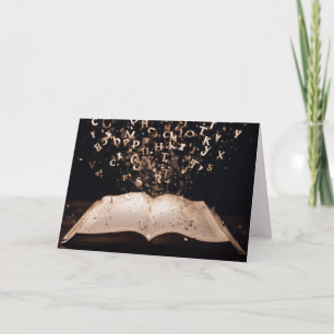 Buch mit fliegenden Buchstaben und Glitzern Karte