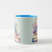 Buch Shadows Mystical Pagan Wiccan Halloween Zweifarbige Tasse (Mittel)