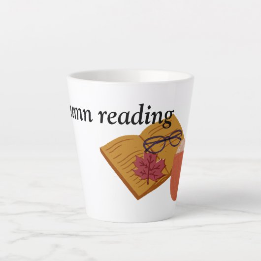 Buchen mit Kaffee und Glas mit Herbstblättern Milchtasse (Vorderseite)