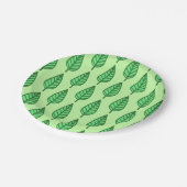 Buchenblattmuster - grüne Farbtöne Pappteller (Schrägansicht)