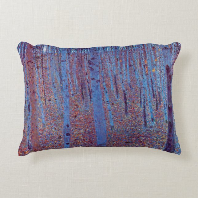 Buchenwald von Gustav Klimt, Vintager Jugendstil Dekokissen (Vorderseite)