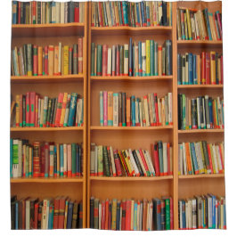 Bücher auf Bücherregal-Hintergrund Duschvorhang