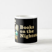Bücher auf der Nightstand Tasse (Mittel)
