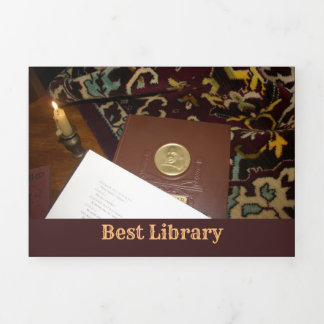 Bücher des letzten Jahrhunderts Dreifach Gefaltete Karte