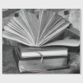 Bücher in Schwarzweiss Geschenkpapier (Flach)