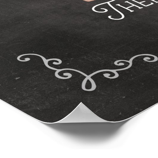 Bücher mit Blume und Zitat aus schwarzem Halbbrett Poster (Ecke)