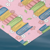 Bücher - Stapel und Blume - rosa Gewebe Seidenpapier