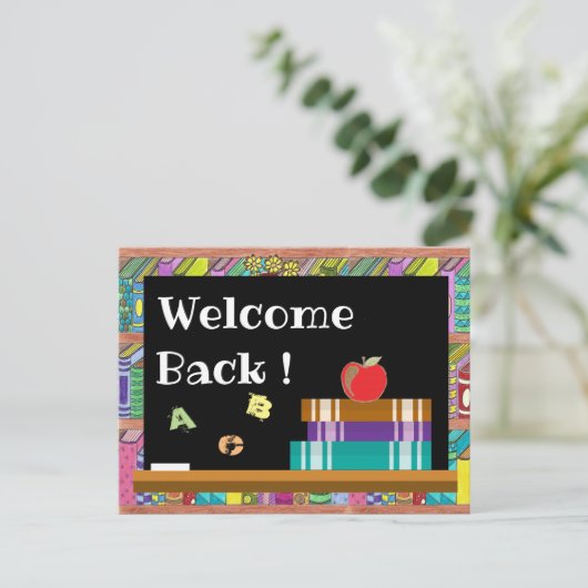 Bücher, Tafel und Apfelpostkarten Postkarte (Stehend Vorderseite)