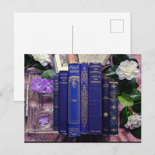 Bücher und Blume (Kamelien) Postkarte (Vorne/Hinten)