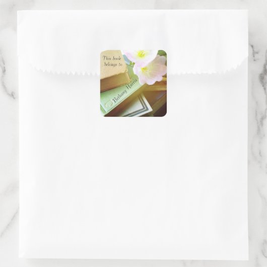 Bücher und Blume Quadratischer Aufkleber (Tasche)