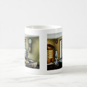Bücher und Lampen Kaffeetasse (Mittel)