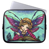 "Bücherwurm-feenhafte" Fantasie-Kunst-Hülse Hannah Laptopschutzhülle (Vorderseite)