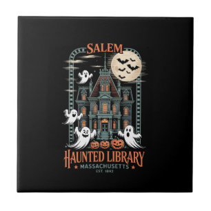 Bücherwurm Halloween-Shirt Verzauberte Bibliothek Fliese