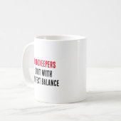 Buchhalter machen das mit perfektem Gleichgewicht Kaffeetasse (Vorderseite Links)
