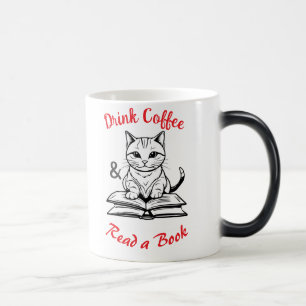 Buchliebhaber, trinken Kaffee, Niedliches Katzen i Verwandlungstasse